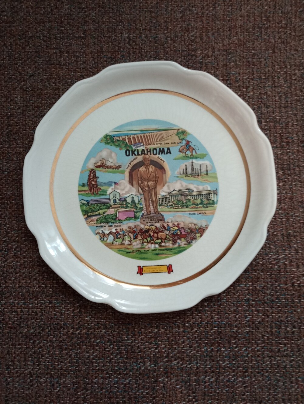 Oklahoma "The Sooner State" 9" Decorative Souvenir Plate